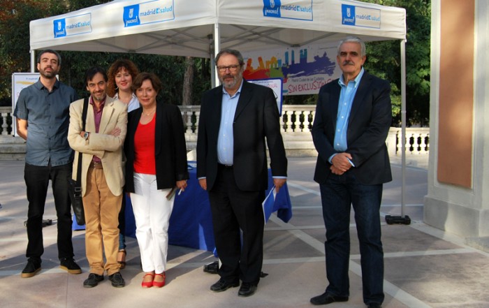 El delegado de Salud, Javier Barbero, y el gerente de Madrid Salud, Antonio Prieto, con participantes en las jornadas