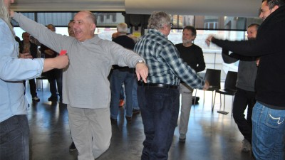 Grupo bailando