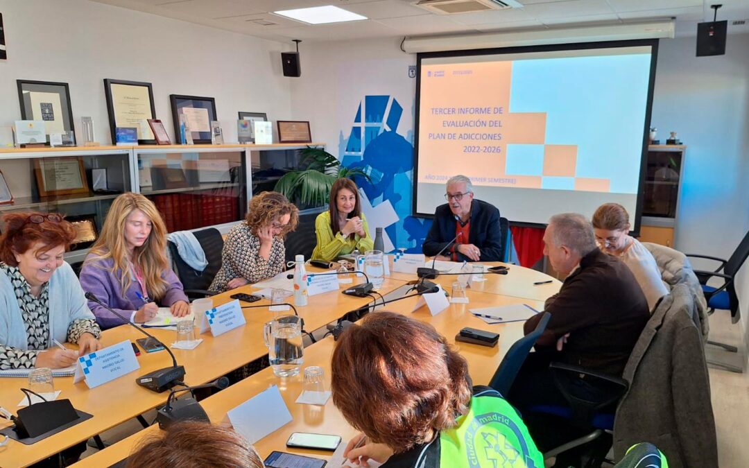 Madrid Salud presenta la 3ª evaluación del Plan de Adicciones 2022–2026 ante el Foro Municipal de Adicciones